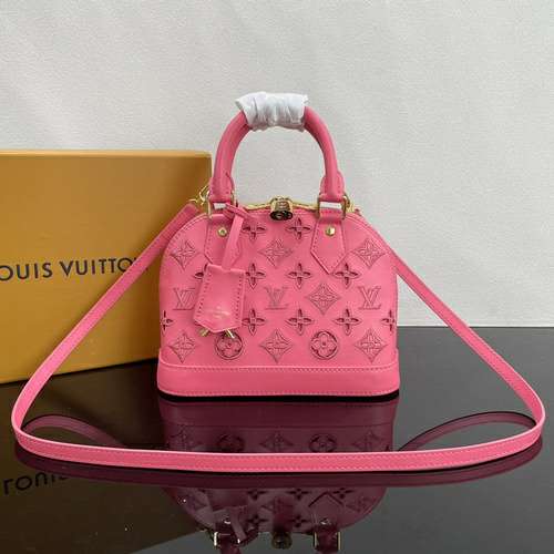 Picture of LV Lady Handbags _SKUfw139960234fw